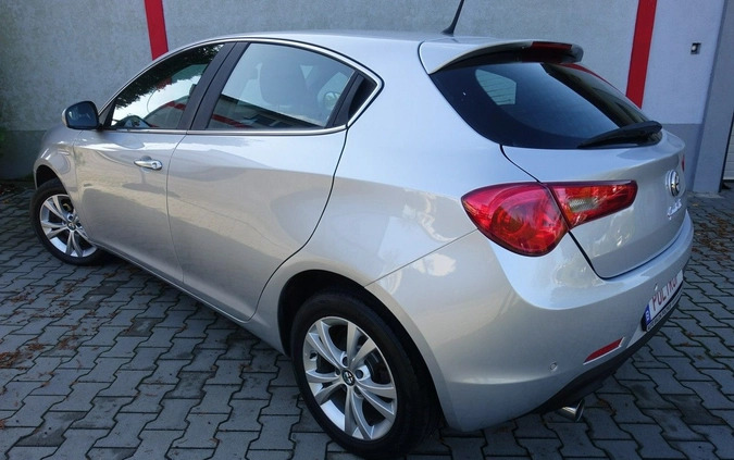 Alfa Romeo Giulietta cena 27900 przebieg: 175000, rok produkcji 2013 z Hajnówka małe 191